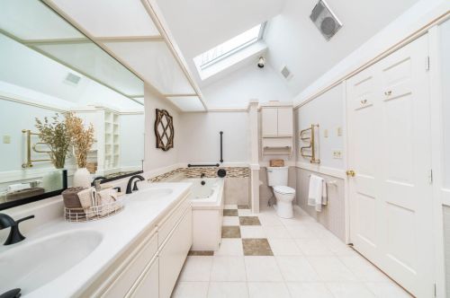 4166 Old Colony Rd, Kalamazoo MI  49008-3214 exterior