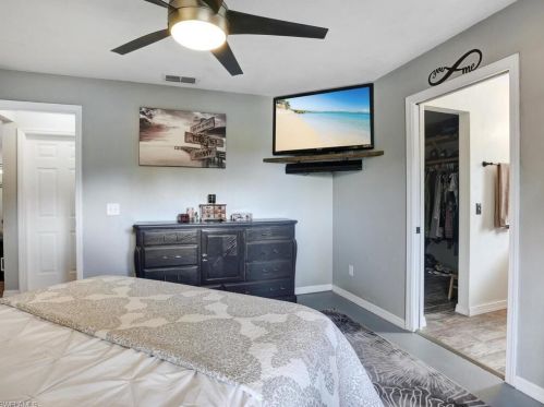 541 16 St, Naples FL 34117-9421 exterior