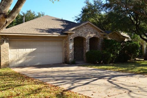5704 Fitchwood Ln, Austin TX  78749-3546 exterior