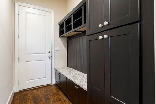 750 Will Rice Ave, Irving TX  75039-0007 exterior