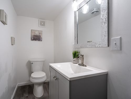 2524 Becher St, Milwaukee WI  53215-2521 exterior