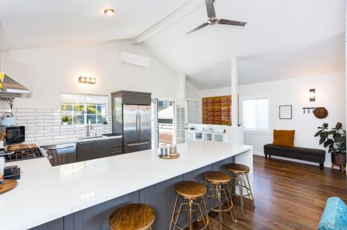 1407 Edgemont St, San Diego CA 92102-1210 exterior