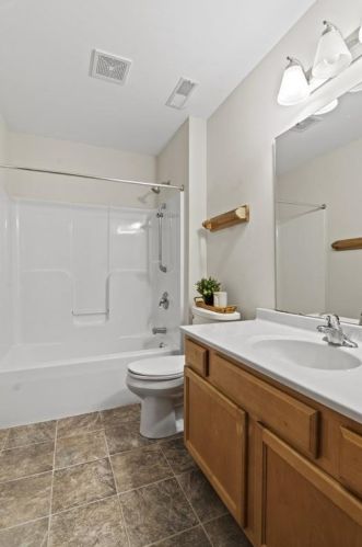 1201 Winston Dr, Edgerton WI 53534-1029 exterior