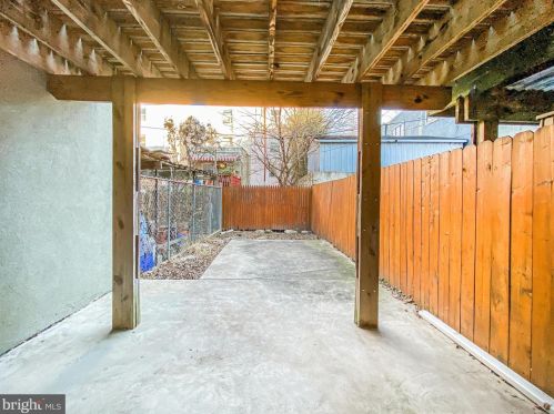 1237 Mascher St, Philadelphia PA 19140-4624 exterior