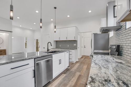 1313 Metropolitan Pkwy, Atlanta GA 30315-6230 exterior