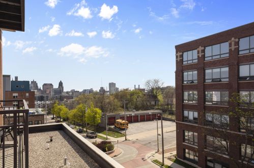 1924 Hubbard St, Milwaukee WI 53212-3740 exterior