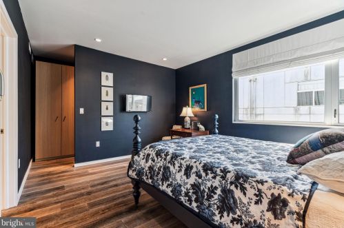 1114 Bodine St, Philadelphia PA  19147-5306 exterior