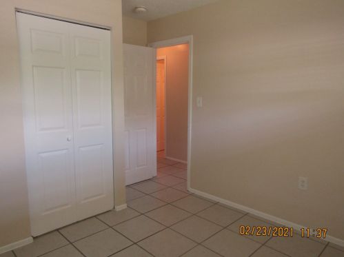 130 Wisteria Ave, Fort Pierce FL 34982-5907 exterior