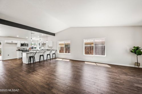 7081 Camino Triste, Tucson AZ  85746-7985 exterior