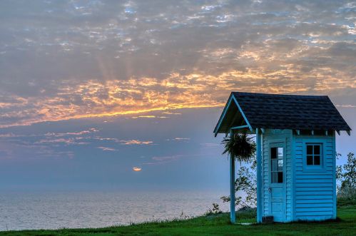 3147 Scenic Dr, Meskegon MI  49445-9609 exterior