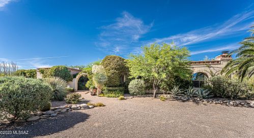 5925 Mina Vis, Tucson, AZ 85718-4127