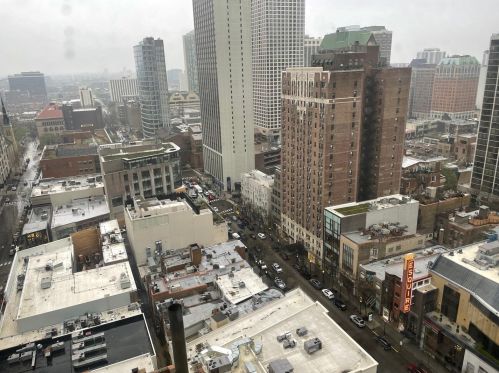 100 Walton St, Chicago IL 60611-1448 exterior