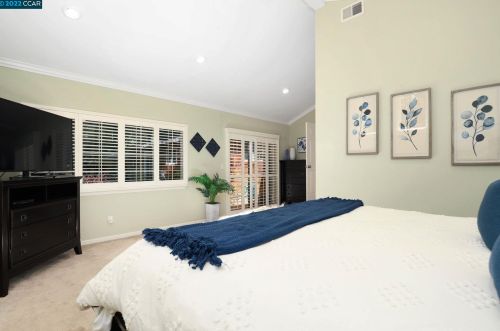 81 Byron Dr, Concord CA 94523-4102 exterior