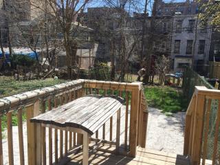 385 Parkside Ave, Brooklyn NY  11226-1499 exterior