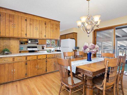 5934 Main St, Maple Plain MN 55359-9359 exterior