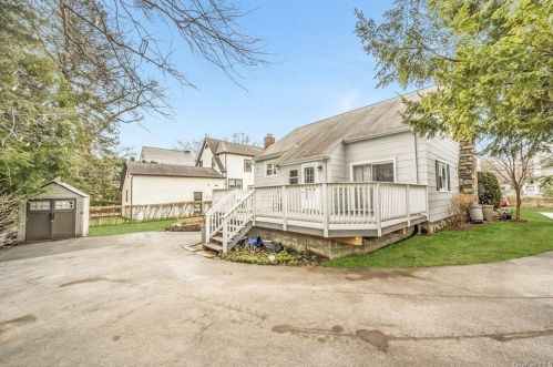 101 Douglas Pl, Mount Vernon NY 10552-1104 exterior