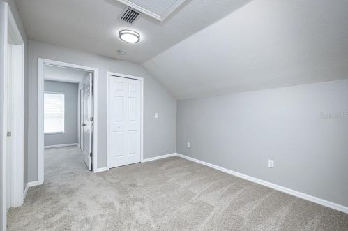 10850 Newbridge Dr, Riverview FL exterior