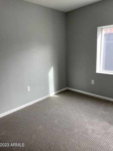 504 Alice Ave, Phoenix AZ  85020-3161 exterior