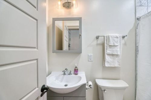 2530 Superior St, Milwaukee WI  53207-1931 exterior