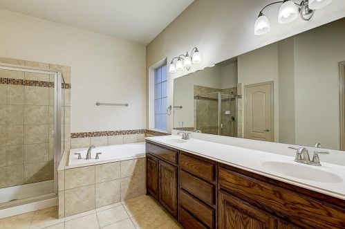 3013 Bans Crown Blvd, Frisco TX 75056-5850 exterior