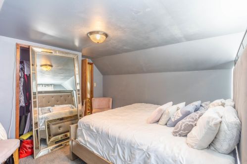 10204 Indiana Ave, Chicago IL 60827-1214 exterior