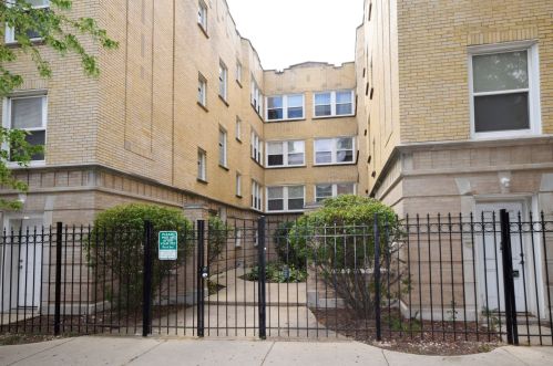 4754 Albany Ave, Chicago, IL 60625-4770