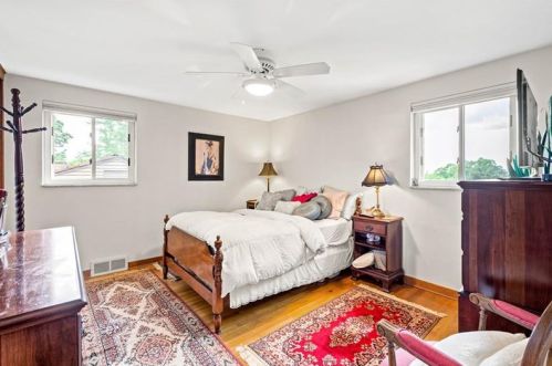 1236 Pinewood Dr, Pittsburgh PA 15243-1812 exterior