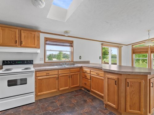 4130 Menasha Ave, Manitowoc WI 54220-1146 exterior