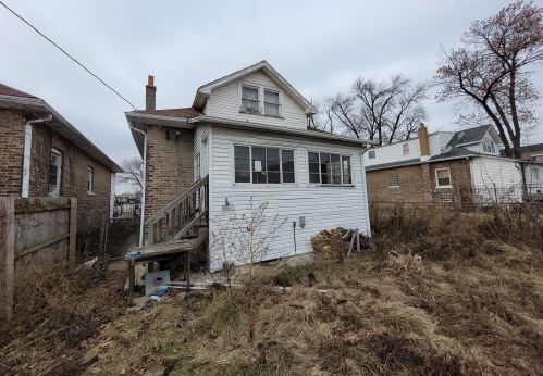 1449 Parkside Ave, Chicago IL 60651-1154 exterior