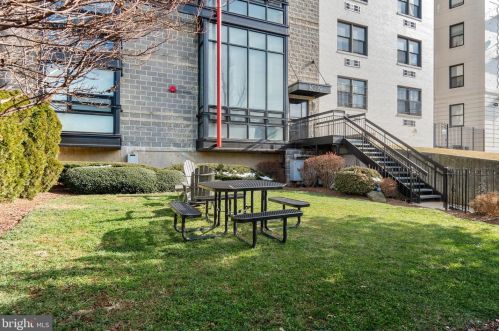 3039 16th St, Washington DC  20018-3807 exterior