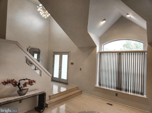 1814 Heritage Dr, Jamison PA 18929-1629 exterior