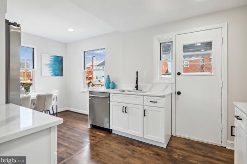 4963 12 St, Washington DC 20003-1414 exterior