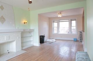 3169 Broadway St, Chicago IL  60657-4508 exterior