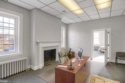 301 Penn St, Huntingdon PA 16652-1609 exterior