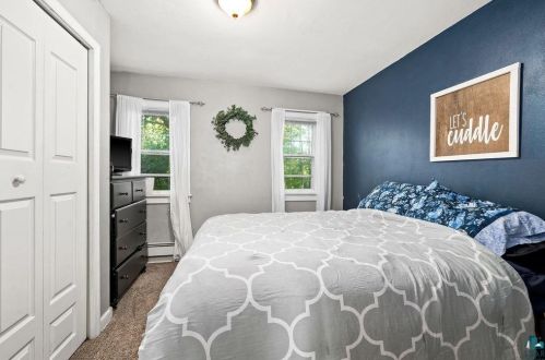 4892 Morris Thomas Rd, Duluth MN 55811-3749 exterior