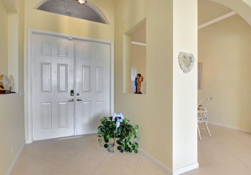 12121 Oakvista Dr, Boynton Beach FL 33437-6352 exterior