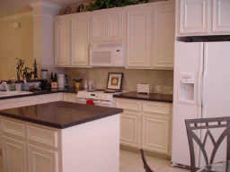 714 Memorial Heights Dr, Houston TX  77007-7058 exterior