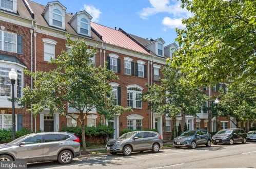 326 Cameron Station Blvd, Alexandria VA  22304-8623 exterior