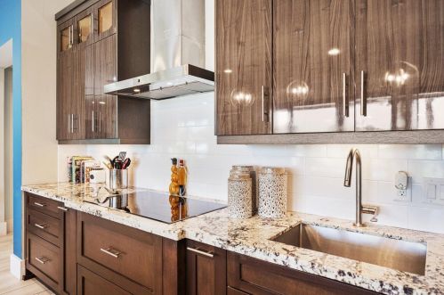 4803 Oak Cir, Boynton Beach FL 33436-5922 exterior