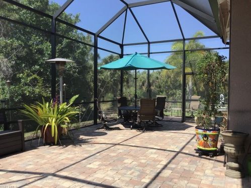 1550 Serrano Cir, Naples, FL 34105-4953