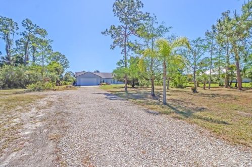 570 23rd St, Naples, FL 34120-1826