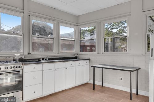 1422 Diamond St, Philadelphia PA 19122-1721 exterior