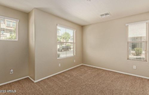 2105 77th Dr, Phoenix AZ  85035-5111 exterior