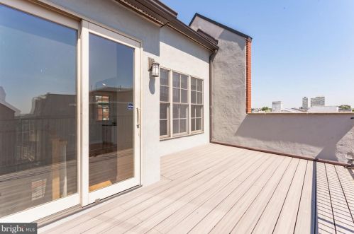 927 2nd St, Philadelphia PA 19122-0033 exterior