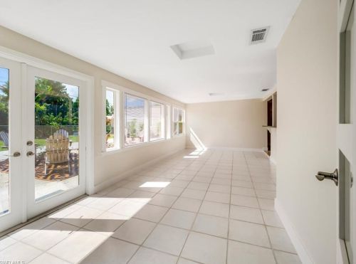 5470 25 Pl, Naples FL 34116-7502 exterior