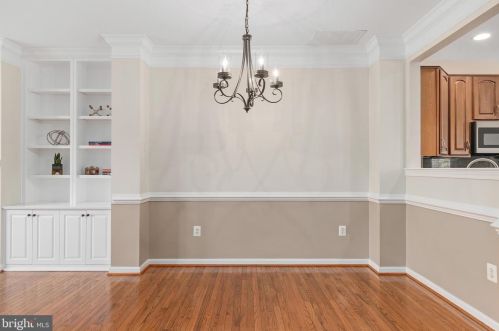 5124 Knapp Pl, Alexandria VA 22304-8637 exterior