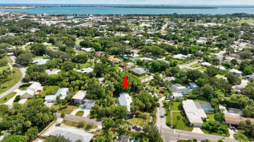 1103 8 St, Fort Pierce FL 34950-4123 exterior
