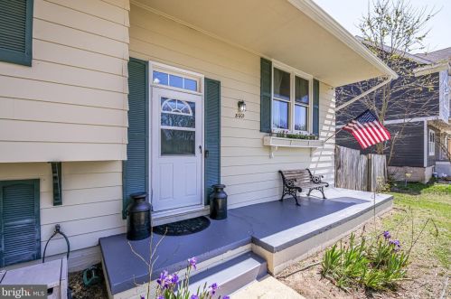 8001 Kidd St, Alexandria VA 22309-1131 exterior