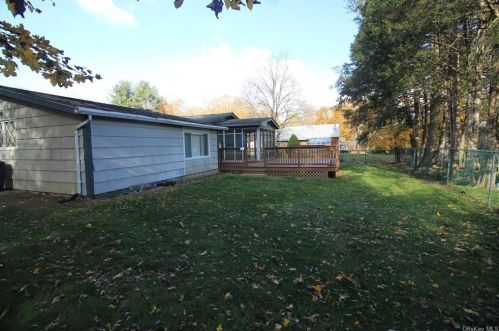 24 Wilmot Ter, Poughkeepsie NY 12603-4117 exterior