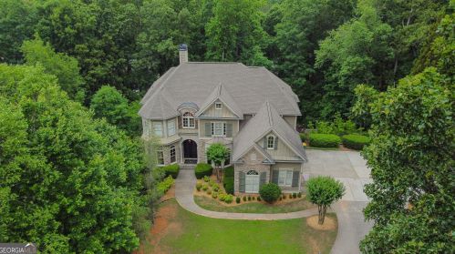 8069 Kenstone Ct, Atlanta GA 30350-4160 exterior